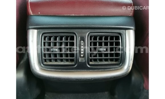 Nunua Imported Toyota Hilux Nyeupe Gari ndani ya Import - Dubai nchini Kati Kenya Nunua Imported Toyota Hilux Nyeupe Gari ndani ya Import - Dubai nchini Kati Kenya