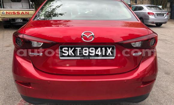 Oofamaa Mazda 3 Red Makiinaa iti Mombasa keessatti Coastal Kenya keessatti Oofamaa Mazda 3 Red Makiinaa iti Mombasa keessatti Coastal Kenya keessatti