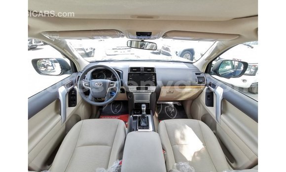 Nunua Imported Toyota Prado Nyeusi Gari ndani ya Import - Dubai nchini Kati Kenya Nunua Imported Toyota Prado Nyeusi Gari ndani ya Import - Dubai nchini Kati Kenya