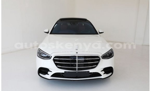 Nunua Imported Mercedes‒Benz 1117 Nyeupe Lori ndani ya Import - Dubai nchini Kati Kenya