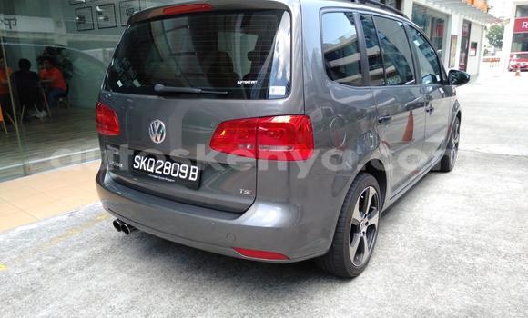 Oofamaa Volkswagen Touran Other Makiinaa iti Mombasa keessatti Coastal Kenya keessatti Oofamaa Volkswagen Touran Other Makiinaa iti Mombasa keessatti Coastal Kenya keessatti