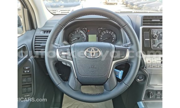 Nunua Imported Toyota Prado Nyeusi Gari ndani ya Import - Dubai nchini Kati Kenya Nunua Imported Toyota Prado Nyeusi Gari ndani ya Import - Dubai nchini Kati Kenya