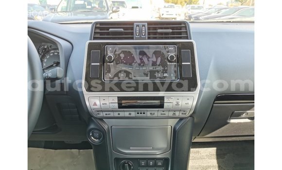 Nunua Imported Toyota Prado Nyeusi Gari ndani ya Import - Dubai nchini Kati Kenya Nunua Imported Toyota Prado Nyeusi Gari ndani ya Import - Dubai nchini Kati Kenya