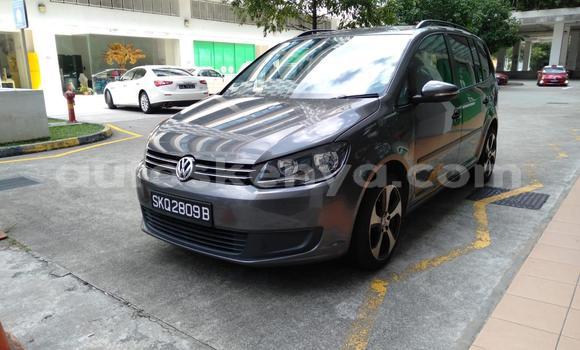 Oofamaa Volkswagen Touran Other Makiinaa iti Mombasa keessatti Coastal Kenya keessatti Oofamaa Volkswagen Touran Other Makiinaa iti Mombasa keessatti Coastal Kenya keessatti