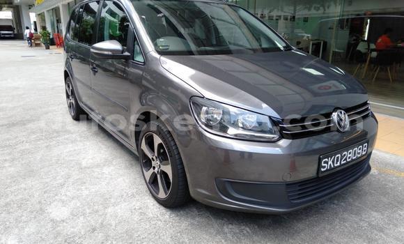 Oofamaa Volkswagen Touran Other Makiinaa iti Mombasa keessatti Coastal Kenya keessatti Oofamaa Volkswagen Touran Other Makiinaa iti Mombasa keessatti Coastal Kenya keessatti