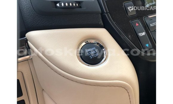 Buy Import Toyota Land Cruiser Black Car in Import - Dubai in Central Kenya Buy Import Toyota Land Cruiser Black Car in Import - Dubai in Central Kenya