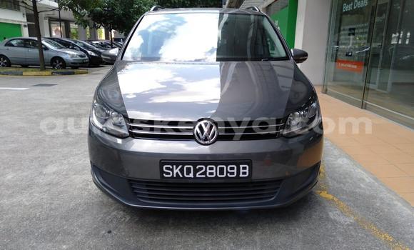 Oofamaa Volkswagen Touran Other Makiinaa iti Mombasa keessatti Coastal Kenya keessatti Oofamaa Volkswagen Touran Other Makiinaa iti Mombasa keessatti Coastal Kenya keessatti