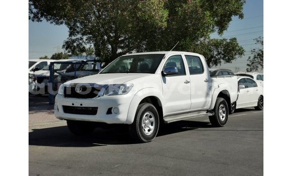 Buy Import Toyota Hilux White Car in Import - Dubai in Central Kenya Buy Import Toyota Hilux White Car in Import - Dubai in Central Kenya