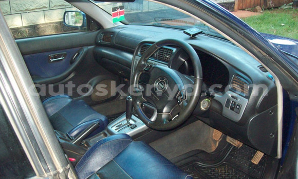 Oofamaa Subaru Legacy Blue Makiinaa iti Nairobi keessatti Nairobi keessatti