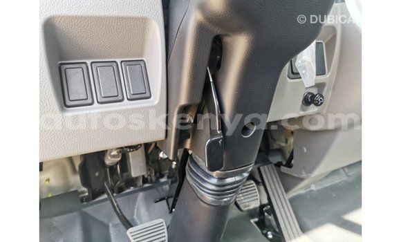 Nunua Imported Mitsubishi Fuso Nyeupe Lori ndani ya Import - Dubai nchini Kati Kenya Nunua Imported Mitsubishi Fuso Nyeupe Lori ndani ya Import - Dubai nchini Kati Kenya