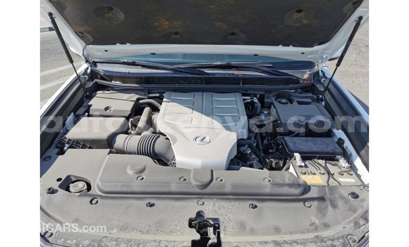 Imported Lexus GX White Makiinaa iti Import - Dubai keessatti Central Kenya keessatti Imported Lexus GX White Makiinaa iti Import - Dubai keessatti Central Kenya keessatti