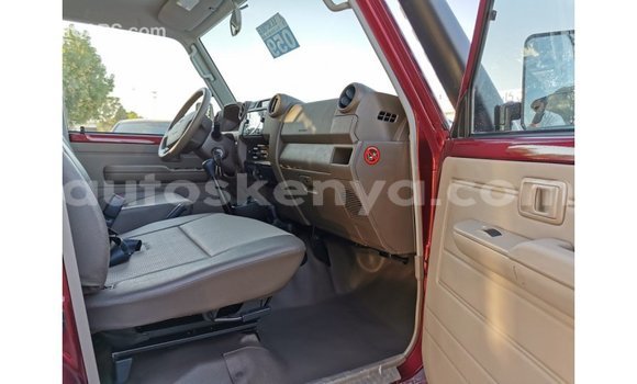 Imported Toyota Land Cruiser Red Makiinaa iti Import - Dubai keessatti Central Kenya keessatti Imported Toyota Land Cruiser Red Makiinaa iti Import - Dubai keessatti Central Kenya keessatti