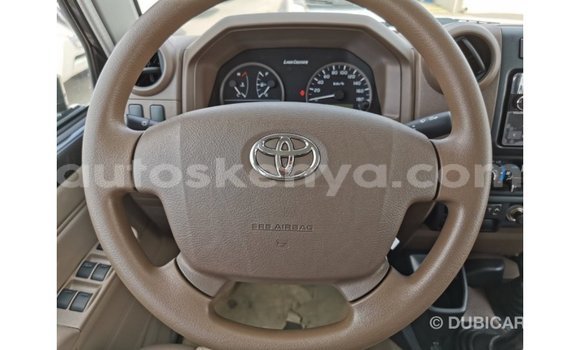 Nunua Imported Toyota Land Cruiser Nyingine Gari ndani ya Import - Dubai nchini Kati Kenya Nunua Imported Toyota Land Cruiser Nyingine Gari ndani ya Import - Dubai nchini Kati Kenya