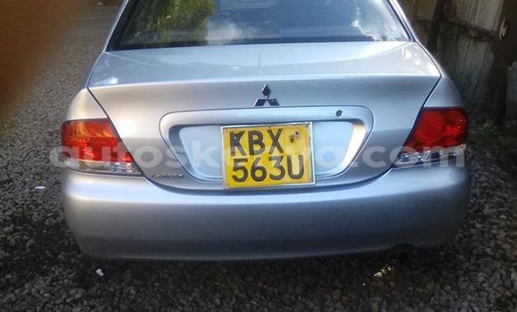 Oofamaa Mitsubishi Lancer Silver Makiinaa iti Thika keessatti Nairobi keessatti Oofamaa Mitsubishi Lancer Silver Makiinaa iti Thika keessatti Nairobi keessatti
