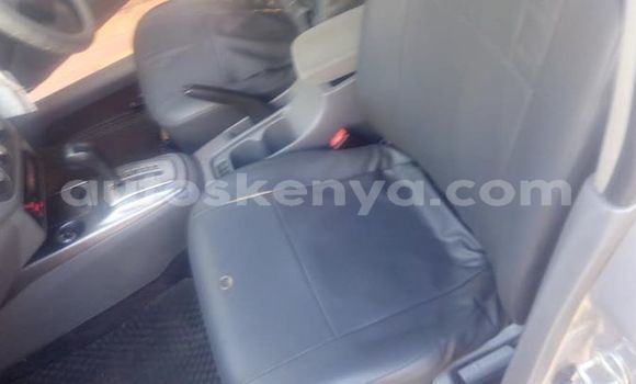 Oofamaa Mitsubishi Lancer Silver Makiinaa iti Thika keessatti Nairobi keessatti Oofamaa Mitsubishi Lancer Silver Makiinaa iti Thika keessatti Nairobi keessatti