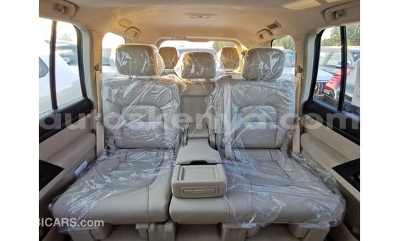 Nunua Imported Toyota Land Cruiser Nyeupe Gari ndani ya Import - Dubai nchini Kati Kenya Nunua Imported Toyota Land Cruiser Nyeupe Gari ndani ya Import - Dubai nchini Kati Kenya