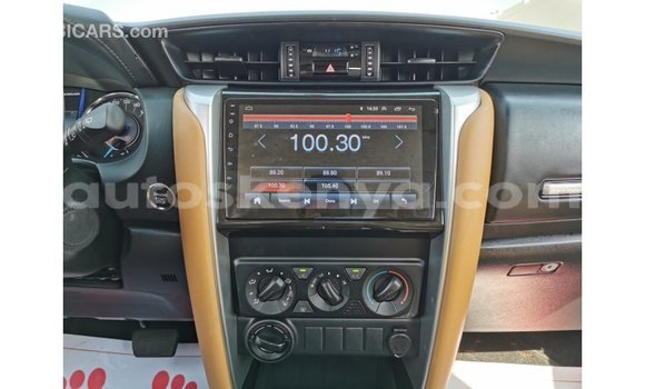 Buy Import Toyota Fortuner Black Car in Import - Dubai in Central Kenya Buy Import Toyota Fortuner Black Car in Import - Dubai in Central Kenya