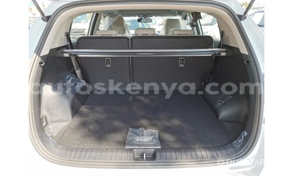 Nunua Imported Kia Sportage Nyeupe Gari ndani ya Import - Dubai nchini Kati Kenya Nunua Imported Kia Sportage Nyeupe Gari ndani ya Import - Dubai nchini Kati Kenya
