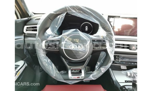 Nunua Imported Kia K5 Nyeupe Gari ndani ya Import - Dubai nchini Kati Kenya Nunua Imported Kia K5 Nyeupe Gari ndani ya Import - Dubai nchini Kati Kenya