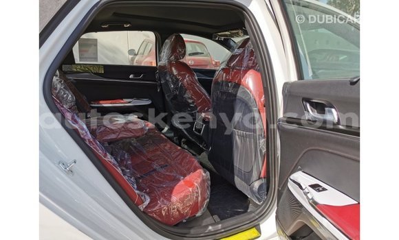 Nunua Imported Kia K5 Nyeupe Gari ndani ya Import - Dubai nchini Kati Kenya Nunua Imported Kia K5 Nyeupe Gari ndani ya Import - Dubai nchini Kati Kenya