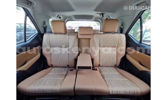 Imported Toyota Fortuner White Makiinaa iti Import - Dubai keessatti Central Kenya keessatti Imported Toyota Fortuner White Makiinaa iti Import - Dubai keessatti Central Kenya keessatti