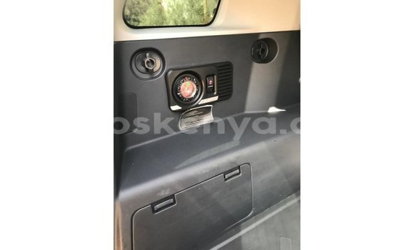 Nunua Imported Toyota FJ Cruiser Nyeupe Gari ndani ya Import - Dubai nchini Kati Kenya Nunua Imported Toyota FJ Cruiser Nyeupe Gari ndani ya Import - Dubai nchini Kati Kenya