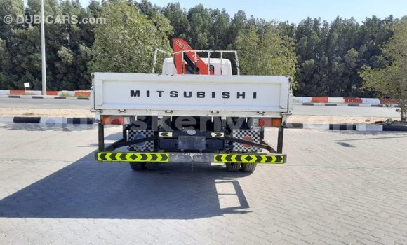 Nunua Imported Mitsubishi i Nyeupe Gari ndani ya Import - Dubai nchini Kati Kenya Nunua Imported Mitsubishi i Nyeupe Gari ndani ya Import - Dubai nchini Kati Kenya