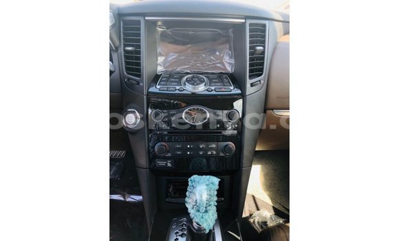 Nunua Imported Infiniti Q Nyeusi Gari ndani ya Import - Dubai nchini Kati Kenya Nunua Imported Infiniti Q Nyeusi Gari ndani ya Import - Dubai nchini Kati Kenya