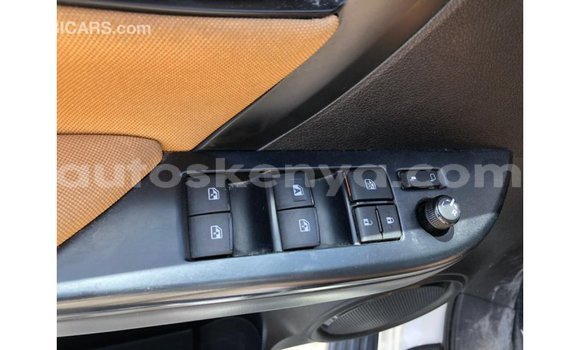 Imported Toyota Fortuner White Makiinaa iti Import - Dubai keessatti Central Kenya keessatti Imported Toyota Fortuner White Makiinaa iti Import - Dubai keessatti Central Kenya keessatti