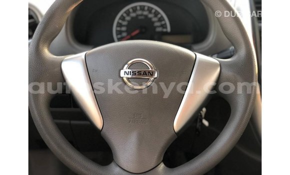 Nunua Imported Nissan Sunny Nyeupe Gari ndani ya Import - Dubai nchini Kati Kenya Nunua Imported Nissan Sunny Nyeupe Gari ndani ya Import - Dubai nchini Kati Kenya