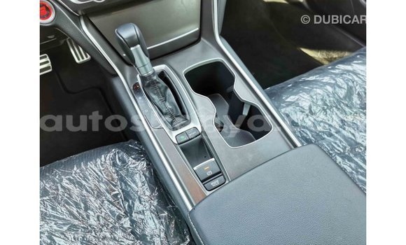 Nunua Imported Honda C Nyekundu Bike ndani ya Import - Dubai nchini Kati Kenya Nunua Imported Honda C Nyekundu Bike ndani ya Import - Dubai nchini Kati Kenya