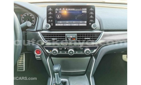 Nunua Imported Honda C Nyekundu Bike ndani ya Import - Dubai nchini Kati Kenya Nunua Imported Honda C Nyekundu Bike ndani ya Import - Dubai nchini Kati Kenya