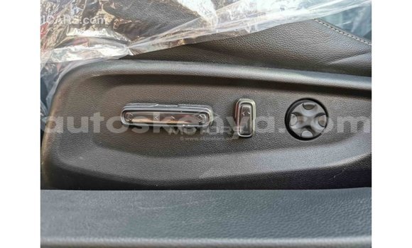 Nunua Imported Honda C Nyekundu Bike ndani ya Import - Dubai nchini Kati Kenya Nunua Imported Honda C Nyekundu Bike ndani ya Import - Dubai nchini Kati Kenya