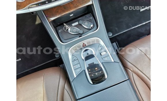 Nunua Imported Mercedes‒Benz 1117 Nyeusi Lori ndani ya Import - Dubai nchini Kati Kenya Nunua Imported Mercedes‒Benz 1117 Nyeusi Lori ndani ya Import - Dubai nchini Kati Kenya