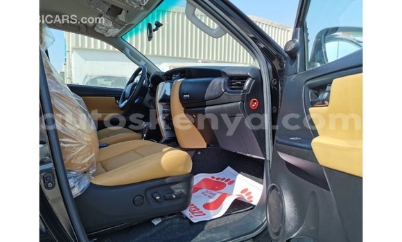 Imported Toyota Fortuner Black Makiinaa iti Import - Dubai keessatti Central Kenya keessatti Imported Toyota Fortuner Black Makiinaa iti Import - Dubai keessatti Central Kenya keessatti