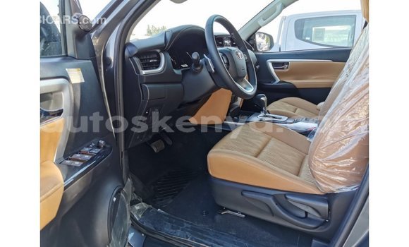 Nunua Imported Toyota Fortuner Nyingine Gari ndani ya Import - Dubai nchini Kati Kenya Nunua Imported Toyota Fortuner Nyingine Gari ndani ya Import - Dubai nchini Kati Kenya