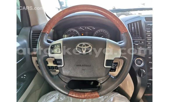 Buy Import Toyota Land Cruiser Other Car in Import - Dubai in Central Kenya Buy Import Toyota Land Cruiser Other Car in Import - Dubai in Central Kenya