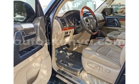 Buy Import Toyota Land Cruiser Black Car in Import - Dubai in Central Kenya Buy Import Toyota Land Cruiser Black Car in Import - Dubai in Central Kenya