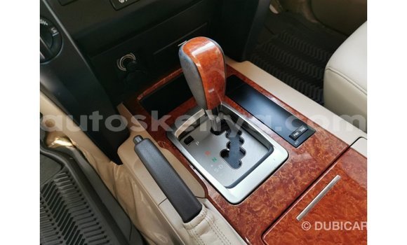 Buy Import Toyota Land Cruiser Black Car in Import - Dubai in Central Kenya Buy Import Toyota Land Cruiser Black Car in Import - Dubai in Central Kenya