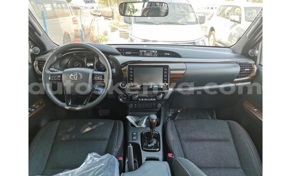 Buy Import Toyota Hilux Brown Car in Import - Dubai in Central Kenya Buy Import Toyota Hilux Brown Car in Import - Dubai in Central Kenya
