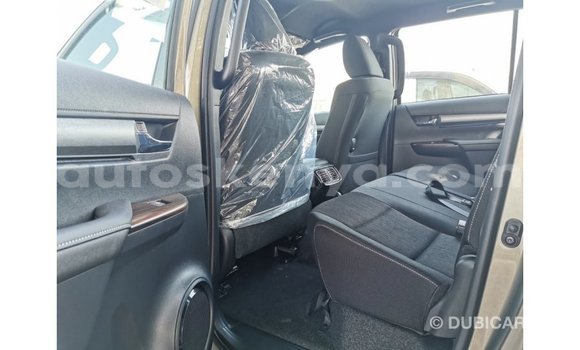 Buy Import Toyota Hilux Brown Car in Import - Dubai in Central Kenya Buy Import Toyota Hilux Brown Car in Import - Dubai in Central Kenya