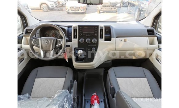 Nunua Imported Toyota Hiace Nyeupe Gari ndani ya Import - Dubai nchini Kati Kenya Nunua Imported Toyota Hiace Nyeupe Gari ndani ya Import - Dubai nchini Kati Kenya