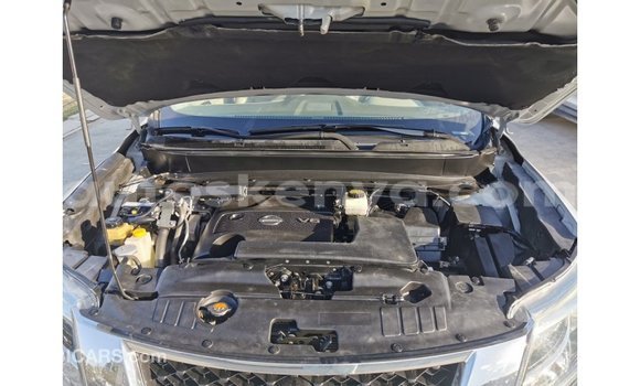 Nunua Imported Nissan Pathfinder Nyingine Gari ndani ya Import - Dubai nchini Kati Kenya Nunua Imported Nissan Pathfinder Nyingine Gari ndani ya Import - Dubai nchini Kati Kenya