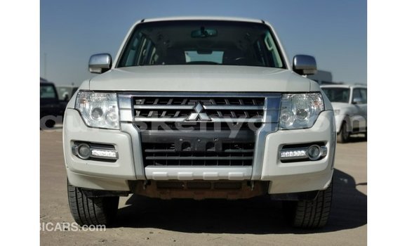 Buy Import Mitsubishi Pajero White Car in Import - Dubai in Central Kenya Buy Import Mitsubishi Pajero White Car in Import - Dubai in Central Kenya