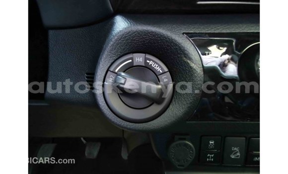 Nunua Imported Toyota Hilux Nyekundu Gari ndani ya Import - Dubai nchini Kati Kenya Nunua Imported Toyota Hilux Nyekundu Gari ndani ya Import - Dubai nchini Kati Kenya