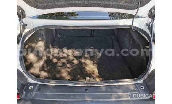Nunua Imported Dodge Challenger Nyeupe Gari ndani ya Import - Dubai nchini Kati Kenya Nunua Imported Dodge Challenger Nyeupe Gari ndani ya Import - Dubai nchini Kati Kenya