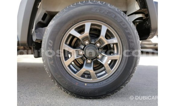 Nunua Imported Suzuki Jimny Nyeupe Gari ndani ya Import - Dubai nchini Kati Kenya Nunua Imported Suzuki Jimny Nyeupe Gari ndani ya Import - Dubai nchini Kati Kenya