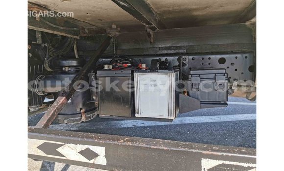 Buy Import Mitsubishi Carisma White Car in Import - Dubai in Central Kenya Buy Import Mitsubishi Carisma White Car in Import - Dubai in Central Kenya