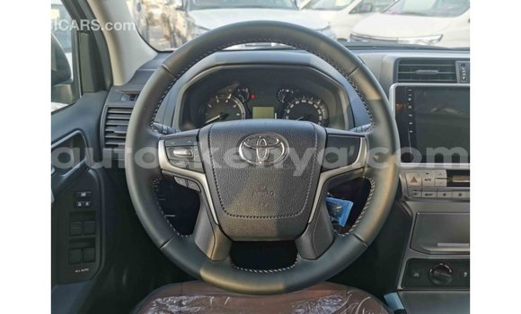 Nunua Imported Toyota Prado Nyeusi Gari ndani ya Import - Dubai nchini Kati Kenya Nunua Imported Toyota Prado Nyeusi Gari ndani ya Import - Dubai nchini Kati Kenya
