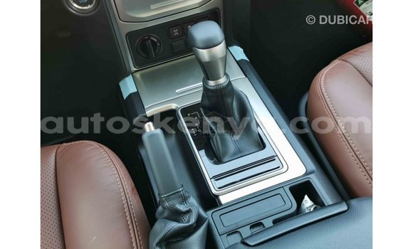 Imported Toyota Prado White Makiinaa iti Import - Dubai keessatti Central Kenya keessatti Imported Toyota Prado White Makiinaa iti Import - Dubai keessatti Central Kenya keessatti